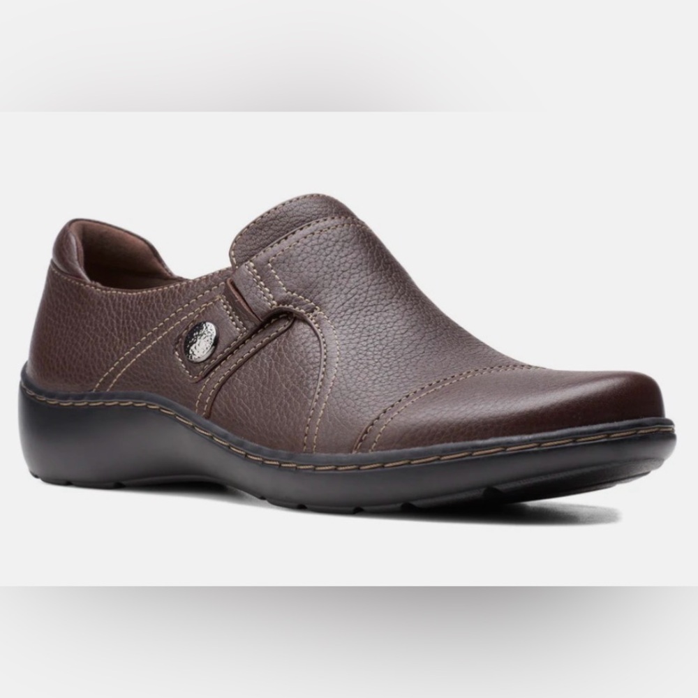 Clark’s Cora Poppy loafer size 9